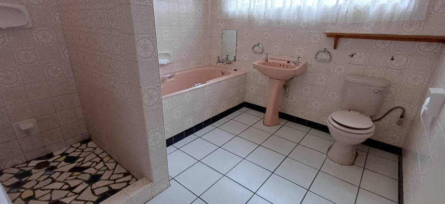 5 Bedroom Property for Sale in Eureka Free State